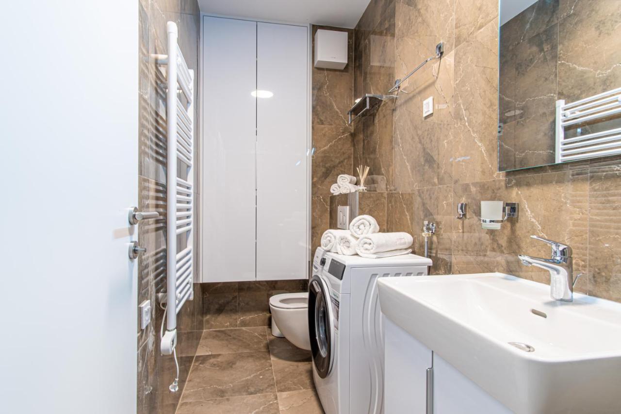 Ledeno More Luxury Apartments Split Exterior foto
