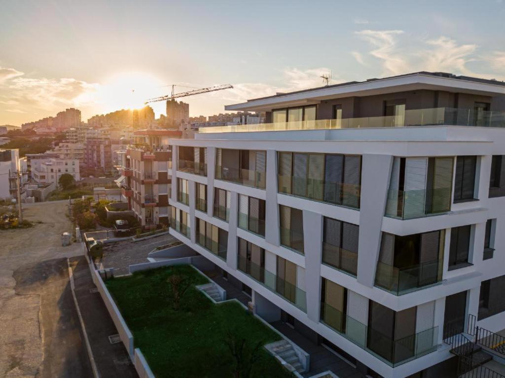 Ledeno More Luxury Apartments Split Exterior foto
